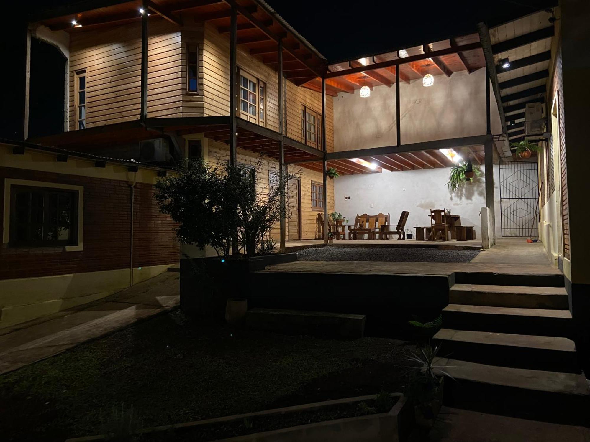 Hospedaje El Tucan Puerto Iguazu Bagian luar foto
